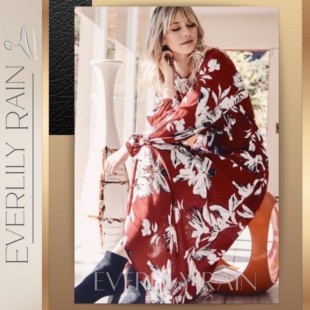 Gorgeous Red Floral Maxi Dress - Picture 2 of 11
